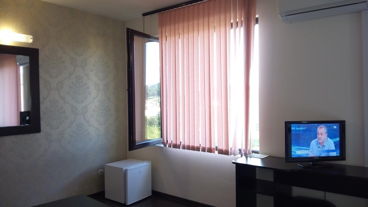 Hotel Enchevi Kirkovo  Exteriér fotografie